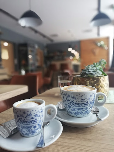 Opinii despre Kaviareň Bernard în Starý Smokovec - Gastronómia a pohostinstvo