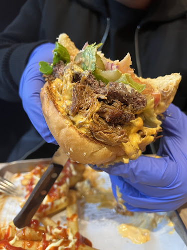 Fat Louis Burger - Gastronómia a pohostinstvo