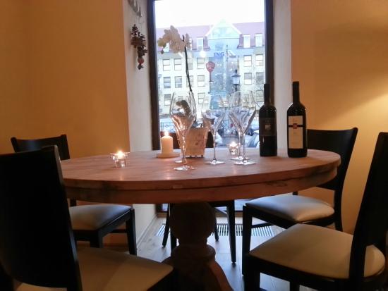 Opinii despre Osteria dell'Opera în Bratislava - Gastronómia a pohostinstvo