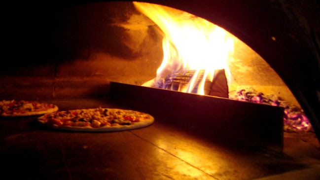 Pizza Nay - Gastronómia a pohostinstvo