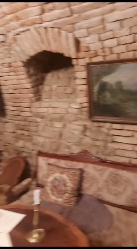 Café L'Aura & Antik art shop - Bratislava