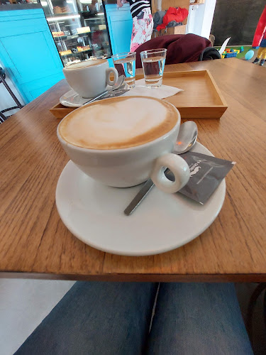 Comentarii opinii despre MÚV café