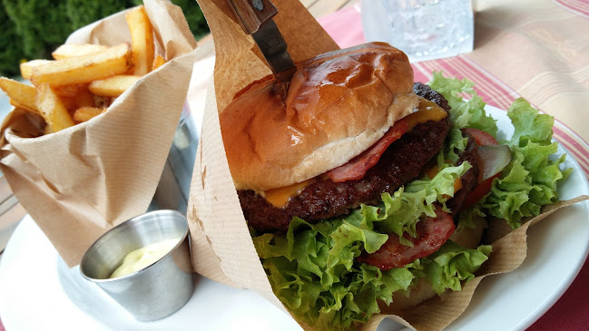 Opinii despre NajVac Palac în Devín - Gastronómia a pohostinstvo