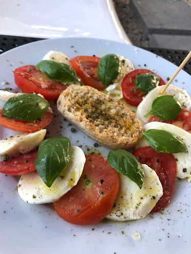 Cafe Dunaj - Gastronómia a pohostinstvo