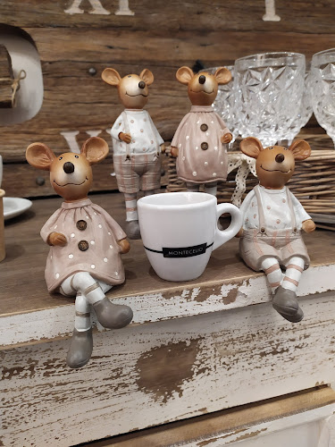 Andreja Kmeťa 332/22, 969 01 Banská Štiavnica