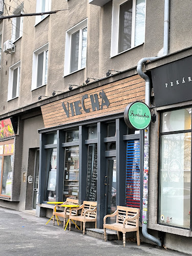 Opinii despre Viecha malých vinárov în Bratislava - Gastronómia a pohostinstvo