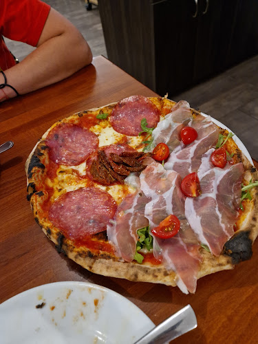 Pizzeria Leone - Gastronómia a pohostinstvo