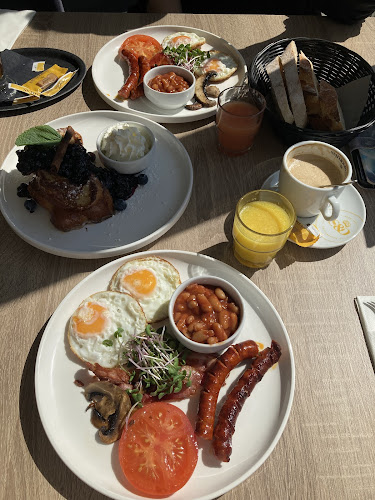 Raspberry Café & Drinks - Gastronómia a pohostinstvo