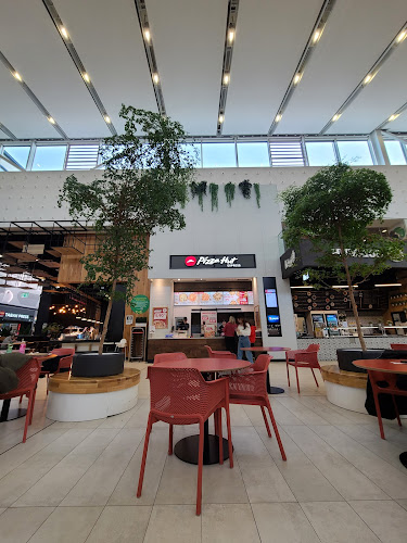 Pizza Hut Bratislava Avion
