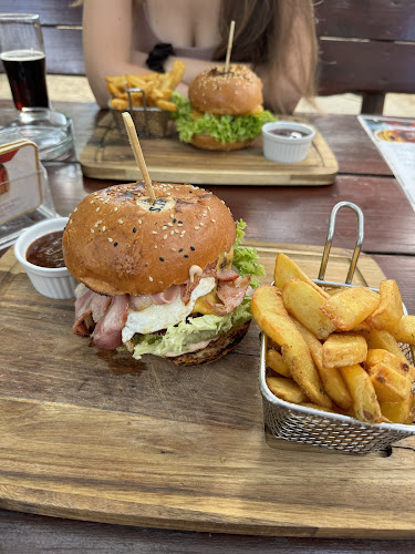 Opinii despre Daniels Pub & Restaurant în Dúbravka - Gastronómia a pohostinstvo