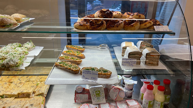 Comentarii opinii despre Oli’s pekárenské bistro