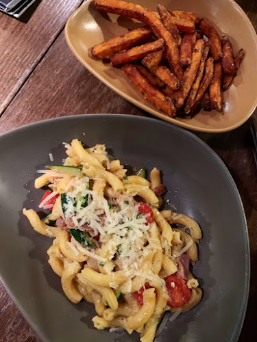 Kubu - Gastronómia a pohostinstvo