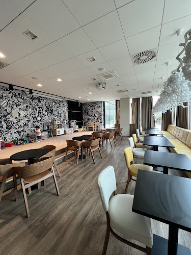 Monsters Cafe and Bar - Petržalka