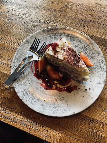 Opinii despre MÁJ - piváreň, pizza, BBQ în Žilina - Gastronómia a pohostinstvo