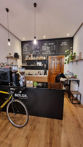 Comentarii opinii despre BØLGE.