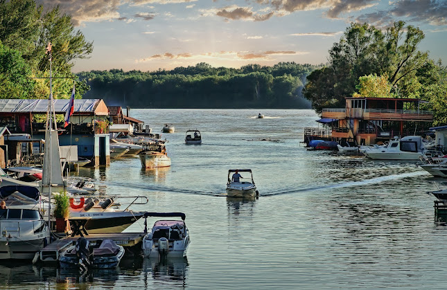 Reštaurácia MYB Club (U bosorky) - Bratislava