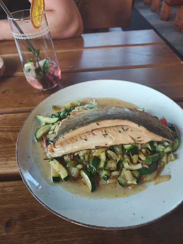 Opinii despre Goralská reštaurácia u Petrika în Červený Kláštor - Gastronómia a pohostinstvo