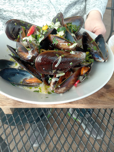 BAZZI BISTRO Hamuliakovo - Gastronómia a pohostinstvo