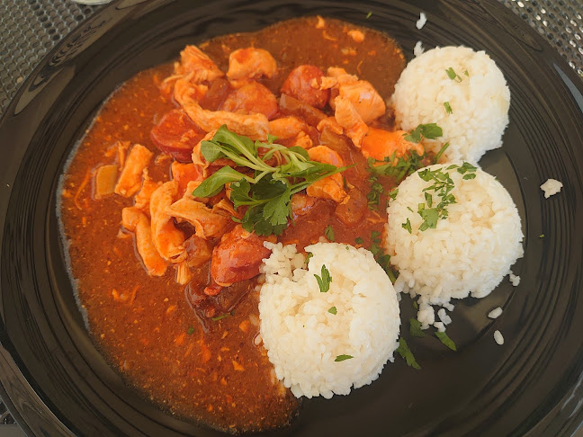 Opinii despre Black M Sa presťahovala na Kutnohorsku 1 în Banská Štiavnica - Gastronómia a pohostinstvo