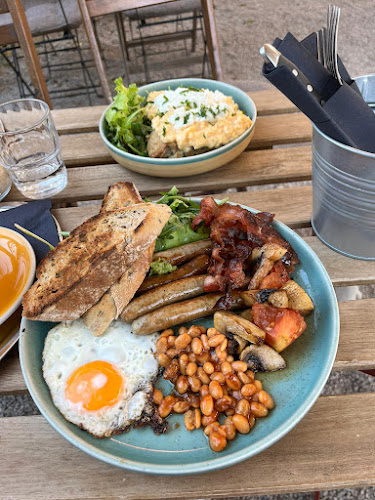 Na Riviére 35/2, 841 04 Bratislava