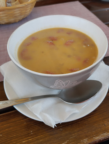 U KRIVÉHO POTOKA, hostinec