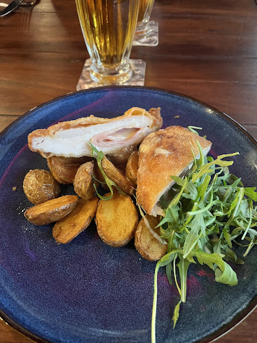 Opinii despre Scarlett Pension & Restaurant în Veľký Meder - Gastronómia a pohostinstvo