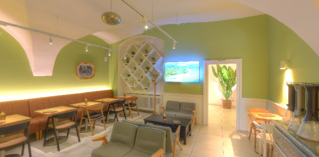 Kaviareň pod stromom - Banská Bystrica