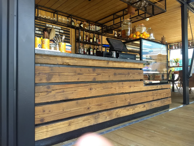 Black Coffee (ON THE ROOF OF SHOPPING CENTRAL) - Gastronómia a pohostinstvo