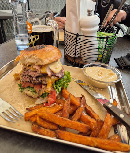 Bistro-Bar-Marina - Gastronómia a pohostinstvo