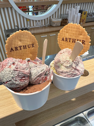 Opinii despre Arthur Gelato KE în Staré Mesto - Gastronómia a pohostinstvo