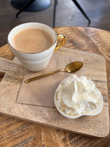 Cafe Cafe Studio - Gastronómia a pohostinstvo