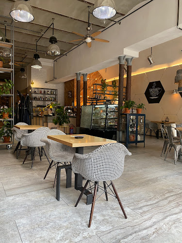 Opinii despre Koshi café and restaurant în Košice - Gastronómia a pohostinstvo