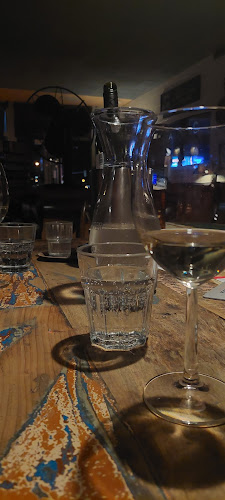 Comentarii opinii despre La Putika 4