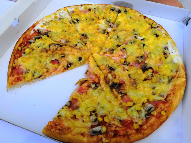Opinii despre Mega Pizza în Trnava - Gastronómia a pohostinstvo