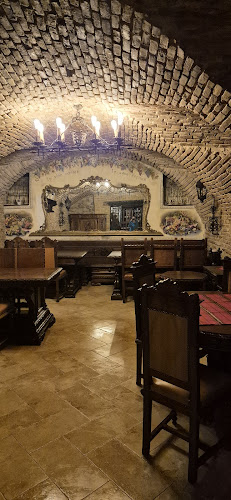 HISTORISCHE CONDITOREI CUKRAREN - Gastronómia a pohostinstvo