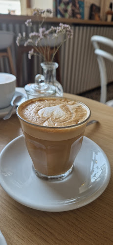 Comentarii opinii despre Bábovka café & bakery