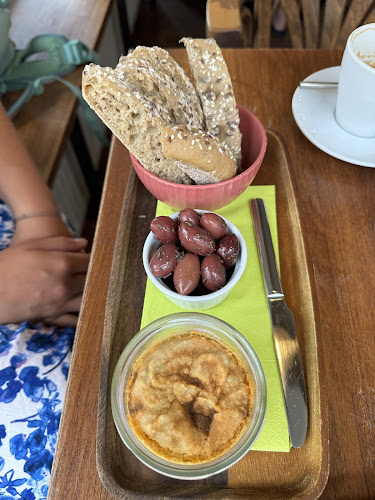 Matúšova 22, 911 01 Trenčín