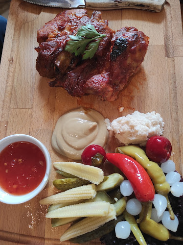 RESTAURANT & PIZZERIA TAVERNA