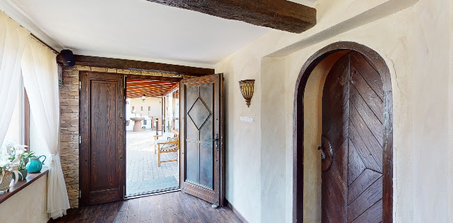 Opinii despre Pivnica u zlatej husi în Slovenský Grob - Gastronómia a pohostinstvo