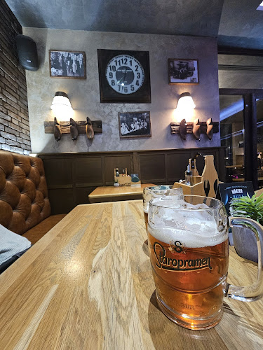 Opinii despre Brick Beer & Restaurant în Nové Mesto - Gastronómia a pohostinstvo