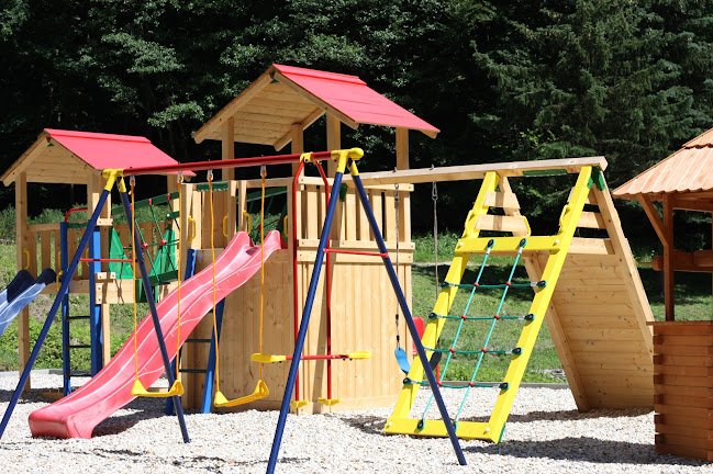 Partizán Rezort - Obyce