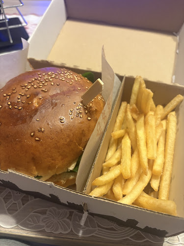 Monkey Burger Kežmarok - Gastronómia a pohostinstvo