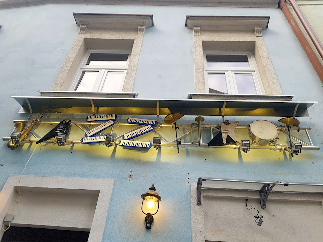 Hlava 22 - Bratislava