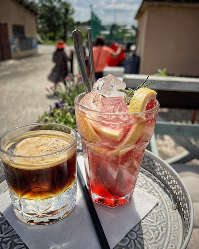 Rustic Garden Coffee -Gúta