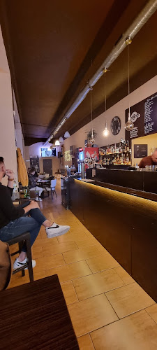 Opinii despre FEST Bar Košice în Košice - Gastronómia a pohostinstvo