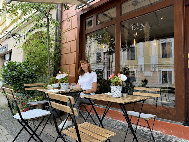 Kaviareň Poetika - Gastronómia a pohostinstvo