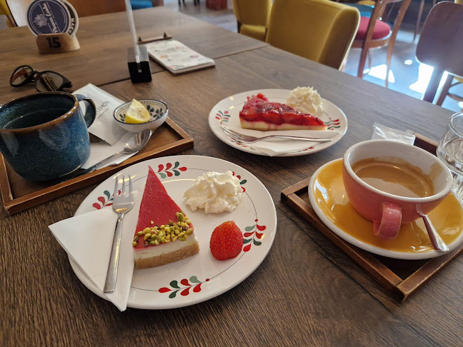 Opinii despre Kocúr káva&bistro în Martin - Gastronómia a pohostinstvo