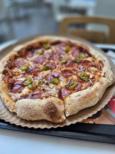 Comentarii opinii despre Pizza Hut Bratislava Bory Mall