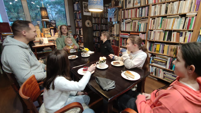Opinii despre Antikvariát Kaviareň în Senec - Gastronómia a pohostinstvo