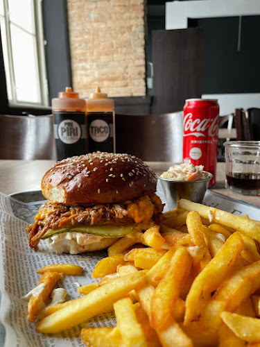 Comentarii opinii despre Fat Louis Burger